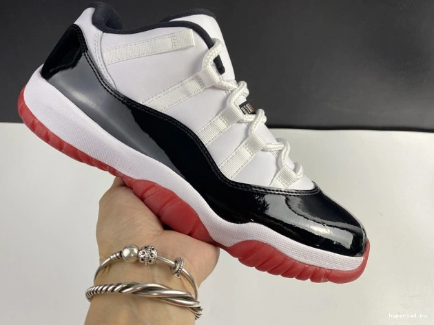Low Jordan Air Bred 11 Retro AV2187-160 Concord 0731
